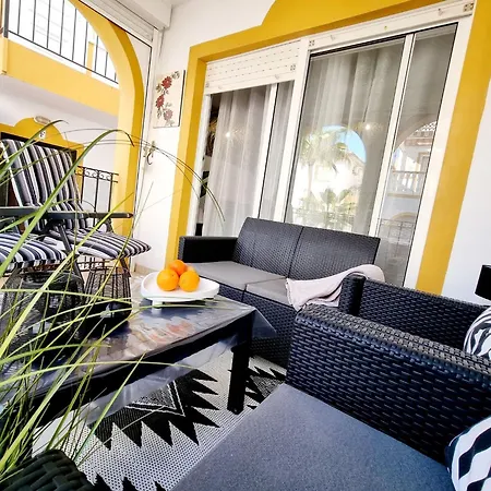 아파트 Lovely In Molino Blanco Near The Sea Bella 또레비에하