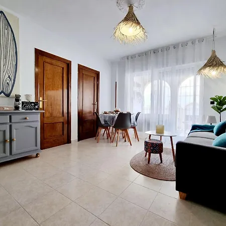 Lovely In Molino Blanco Near The Sea Bella 아파트 *